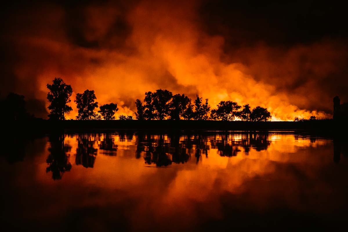 forest_fire_reflected_in_water